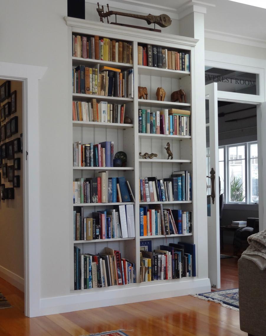 Painted Inbuilt Bookcase 